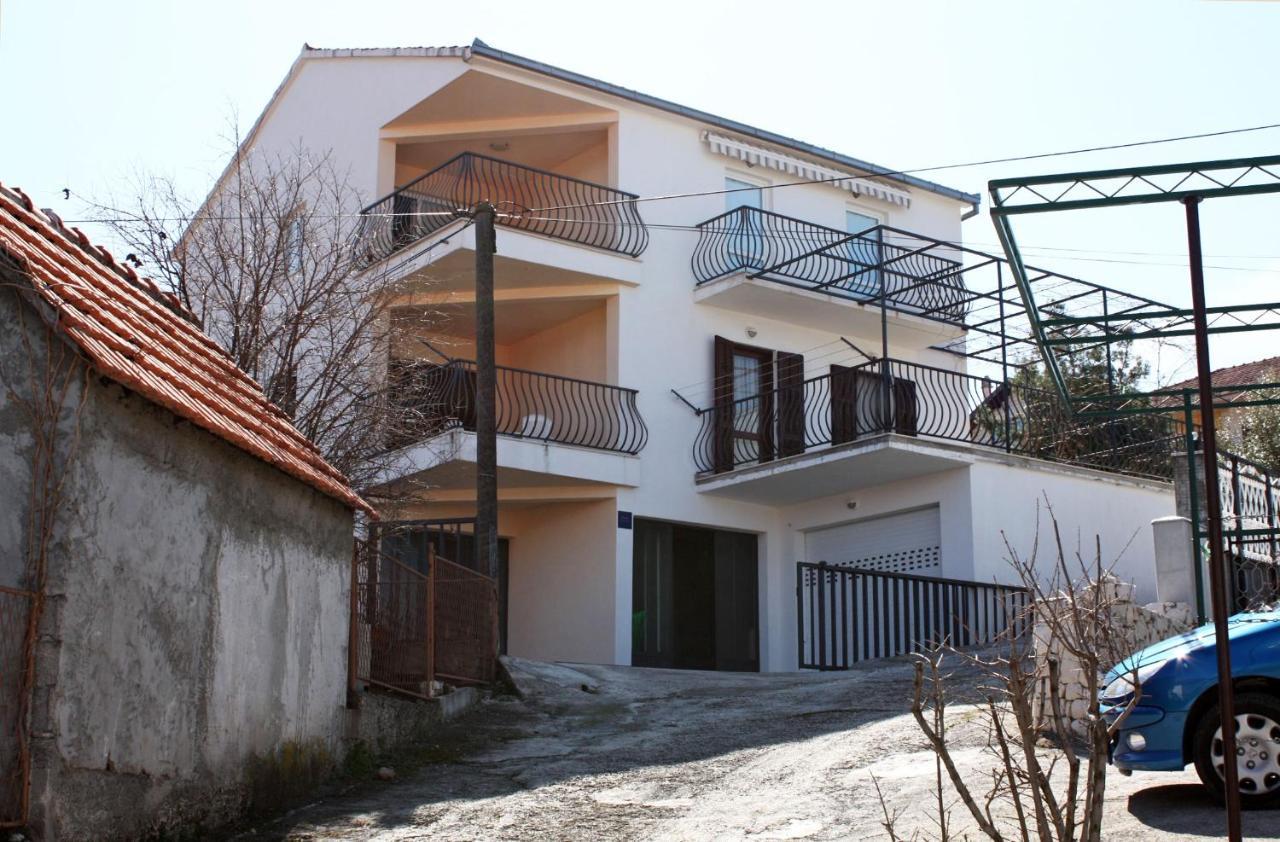 Apartments By The Sea Mastrinka, Ciovo - 4836 Trogir Eksteriør bilde