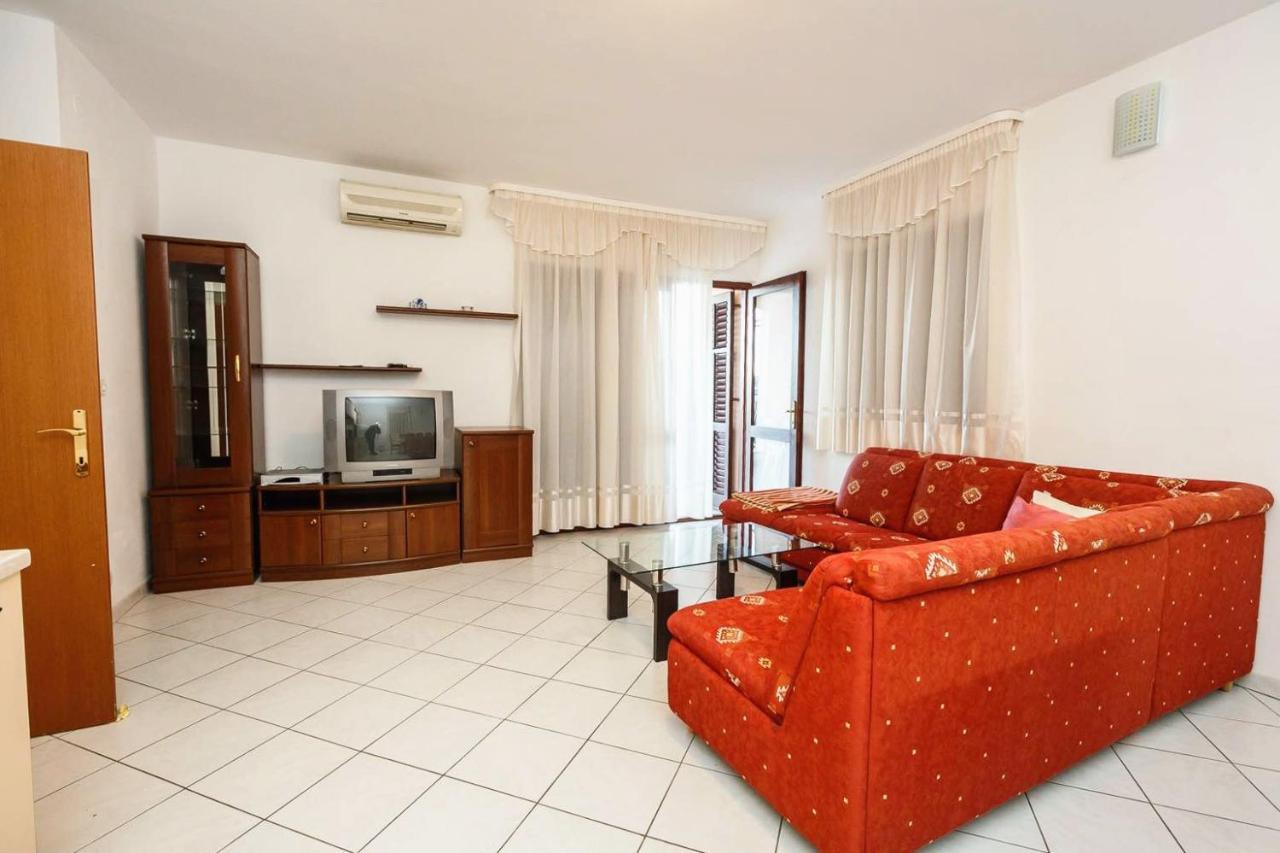 Apartments By The Sea Mastrinka, Ciovo - 4836 Trogir Eksteriør bilde